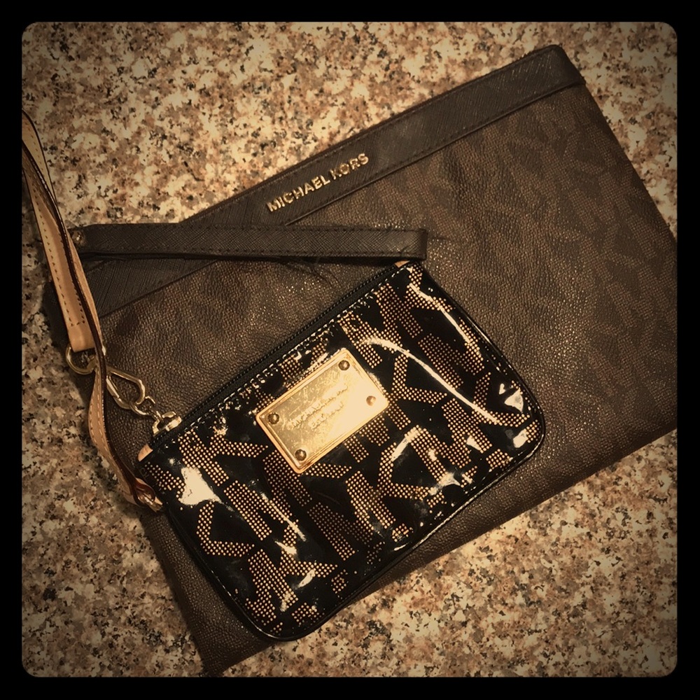 Michael Kors wristlet